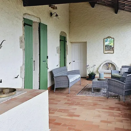 Guest house Voltaire